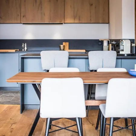 La Ruinette-stylish 2-bed With Pool & Gym Access Apartment Verbier