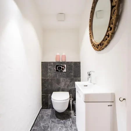La Ruinette-stylish 2-bed With Pool & Gym Access Apartment *